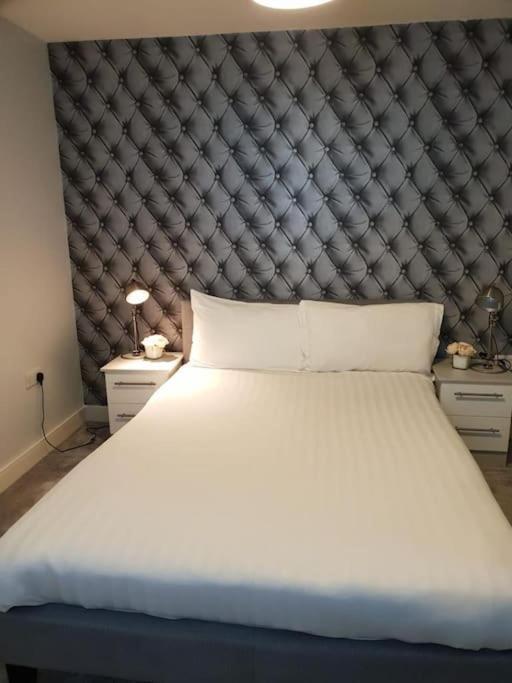 Luxury 9Ine Beautiful Bull Ring Apartment Free Parking 버밍엄 외부 사진